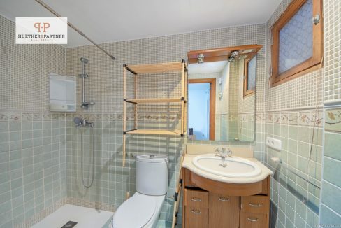 Bathrooms 2