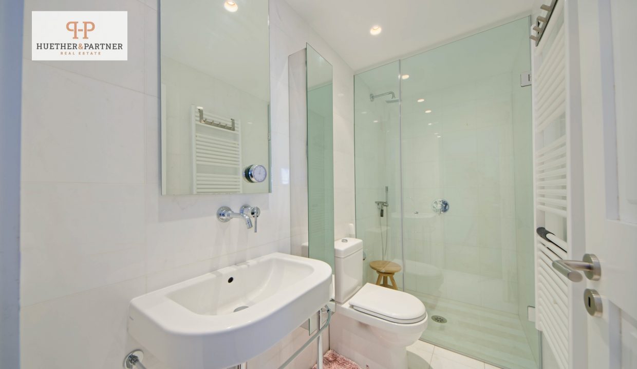 Bathrooms 2