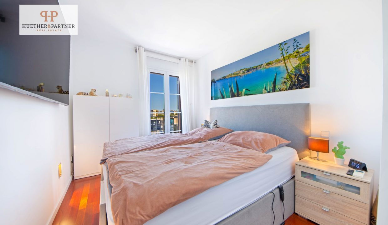 Bedrooms 1