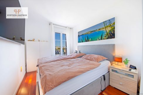 Bedrooms 1