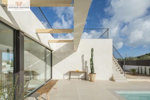 Terrasse mit Pool