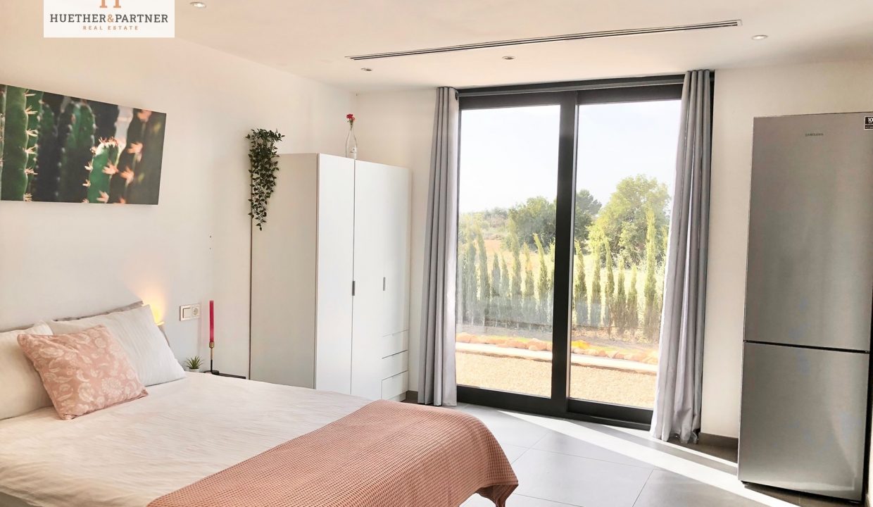 37a26a04-df58-4830-b753-10597f0ded42