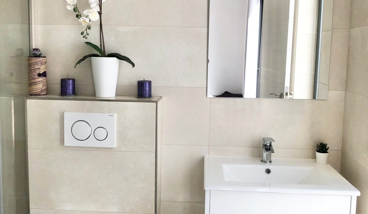 679fbb5f-ba5a-4394-931e-e378f487a343