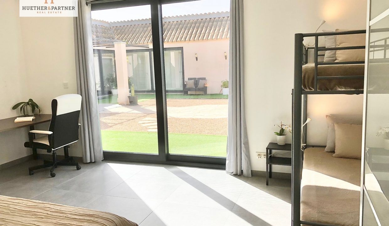 76683b5d-b0d9-479b-9298-ef0e2afad40c