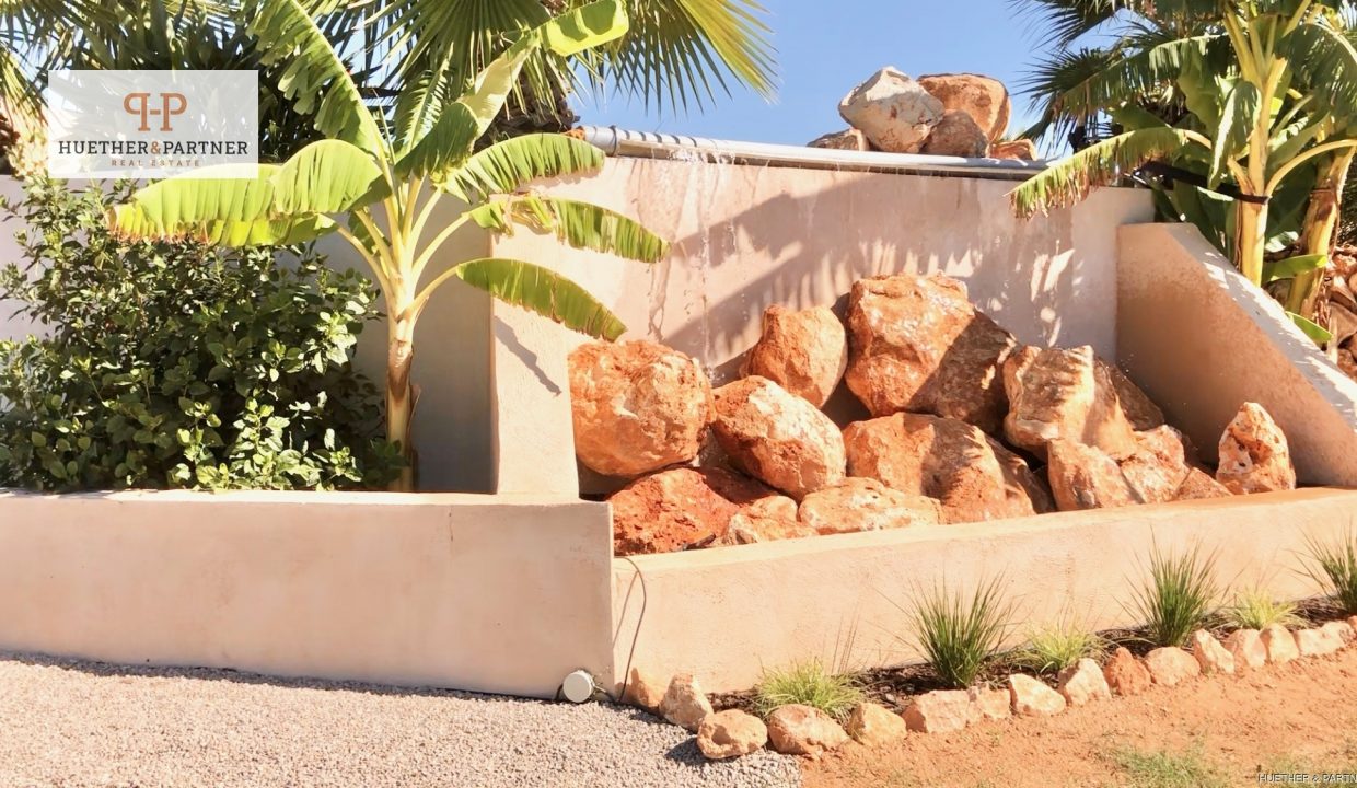 7ff9d3d5-7c63-4e0f-a1c8-094db4d3e4af