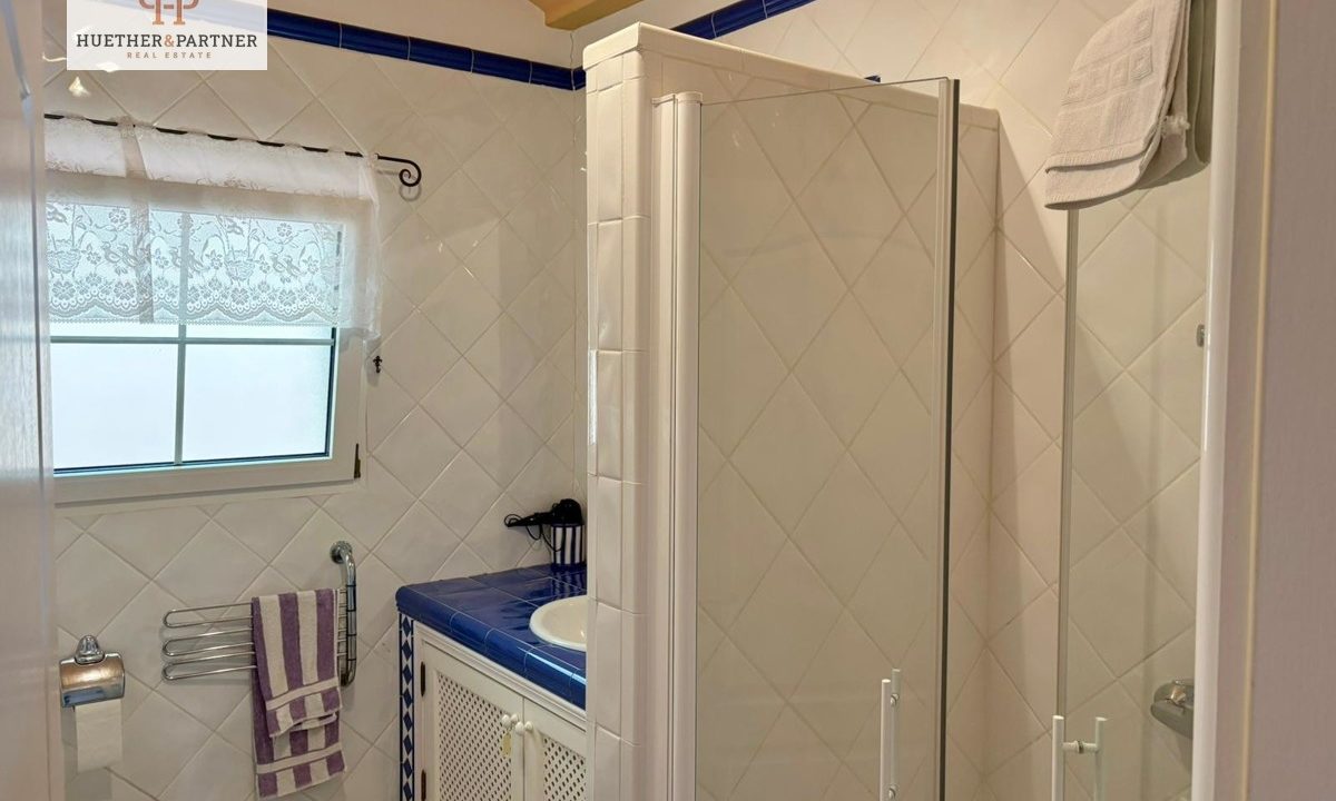 Bathrooms 2