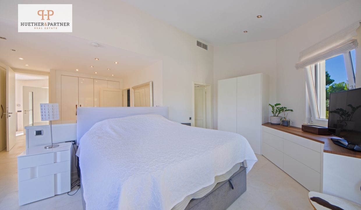 Großzügiges Bedrooms mit Ausblick