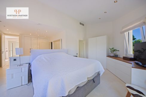 Großzügiges Bedrooms mit Ausblick