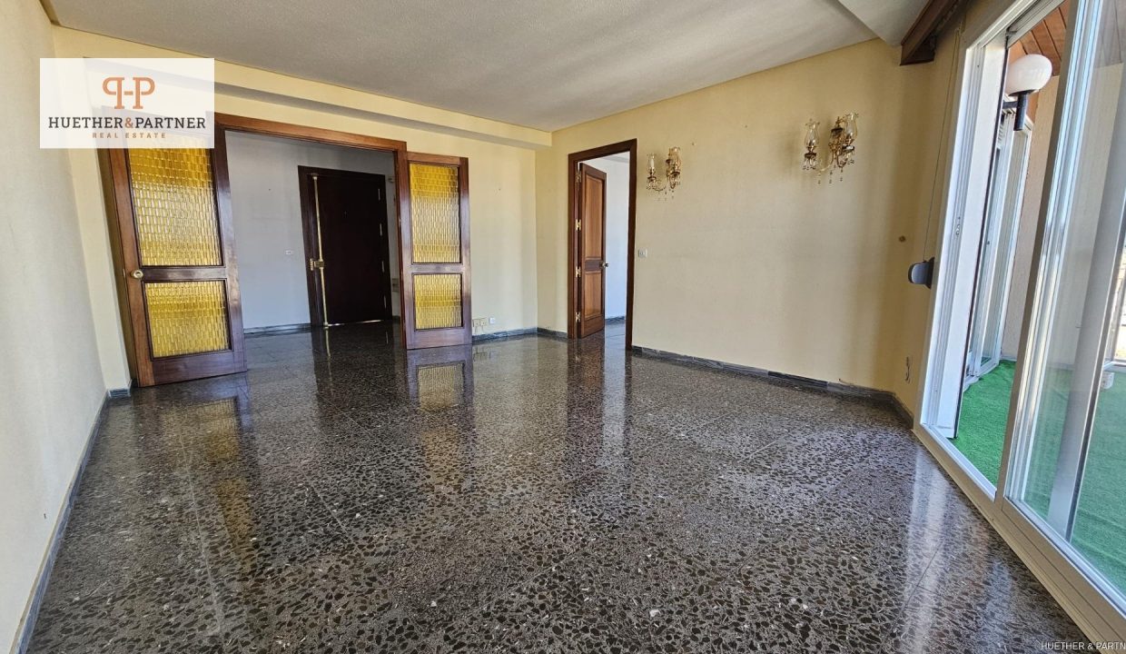 e858c30f-3298-4cd6-a1c7-9903bb616514