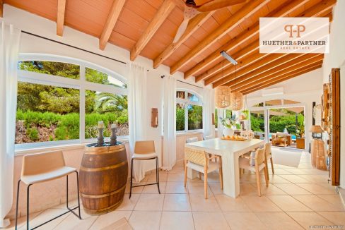 Esszimmer/Eingangsbereich Haupthaus