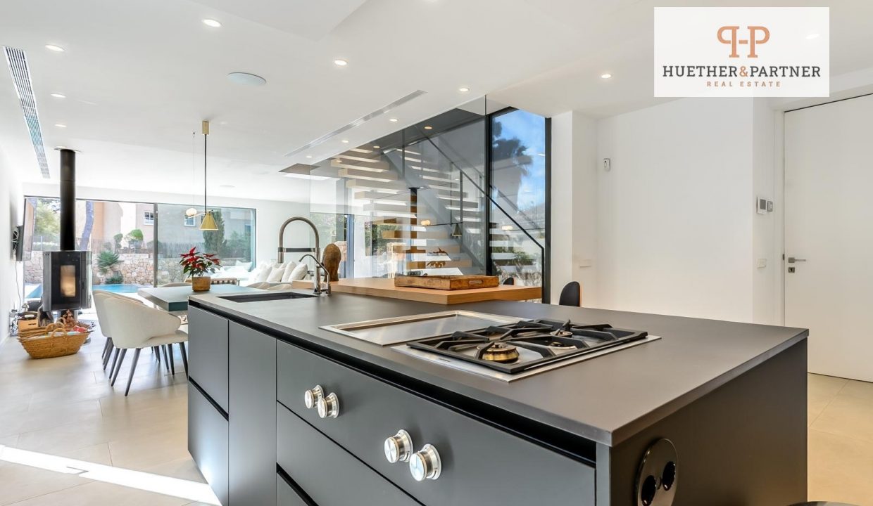 52f46328-21d7-4459-93e7-f73617bf8a5d