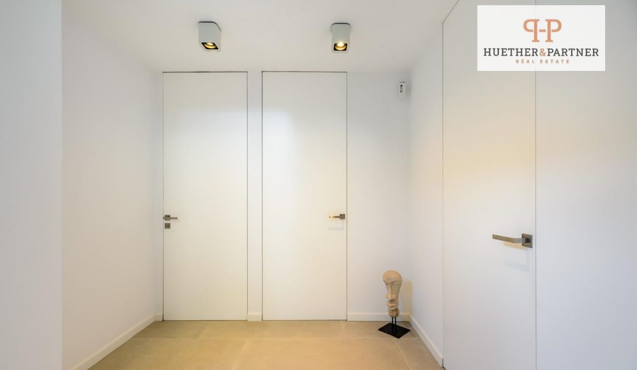 e25d7452-0f4a-46e0-b640-14f9417ebfcd