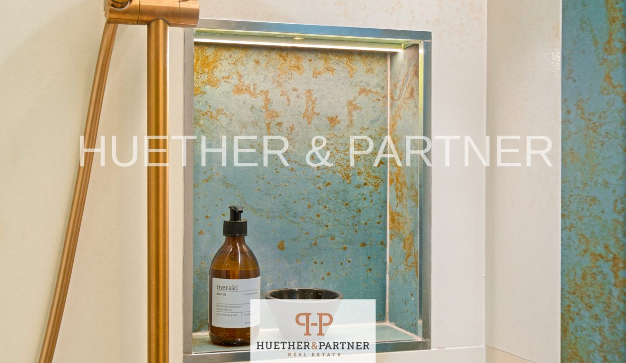 ef2adce4-0654-4b52-a67b-575e481b8144