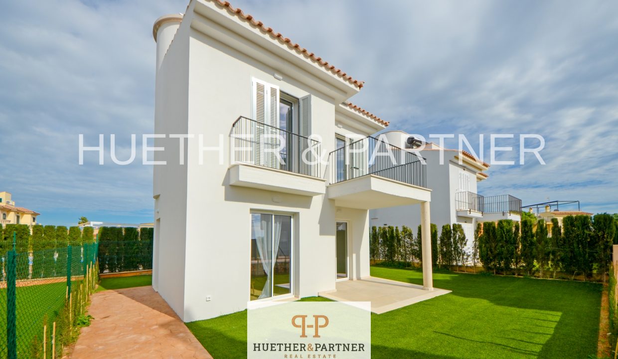 Haus Terrassenansicht