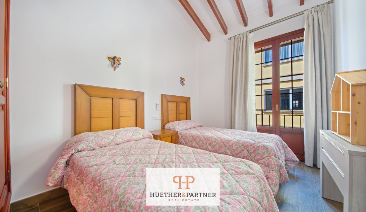 34f90daa-3db2-46f9-8574-fbdecffa6242