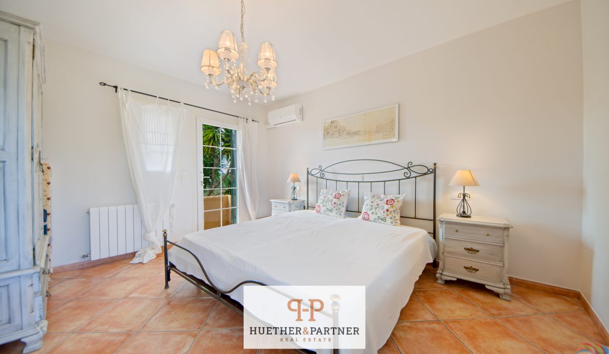 4c34095d-71dd-4550-9db7-aa0b190627f1