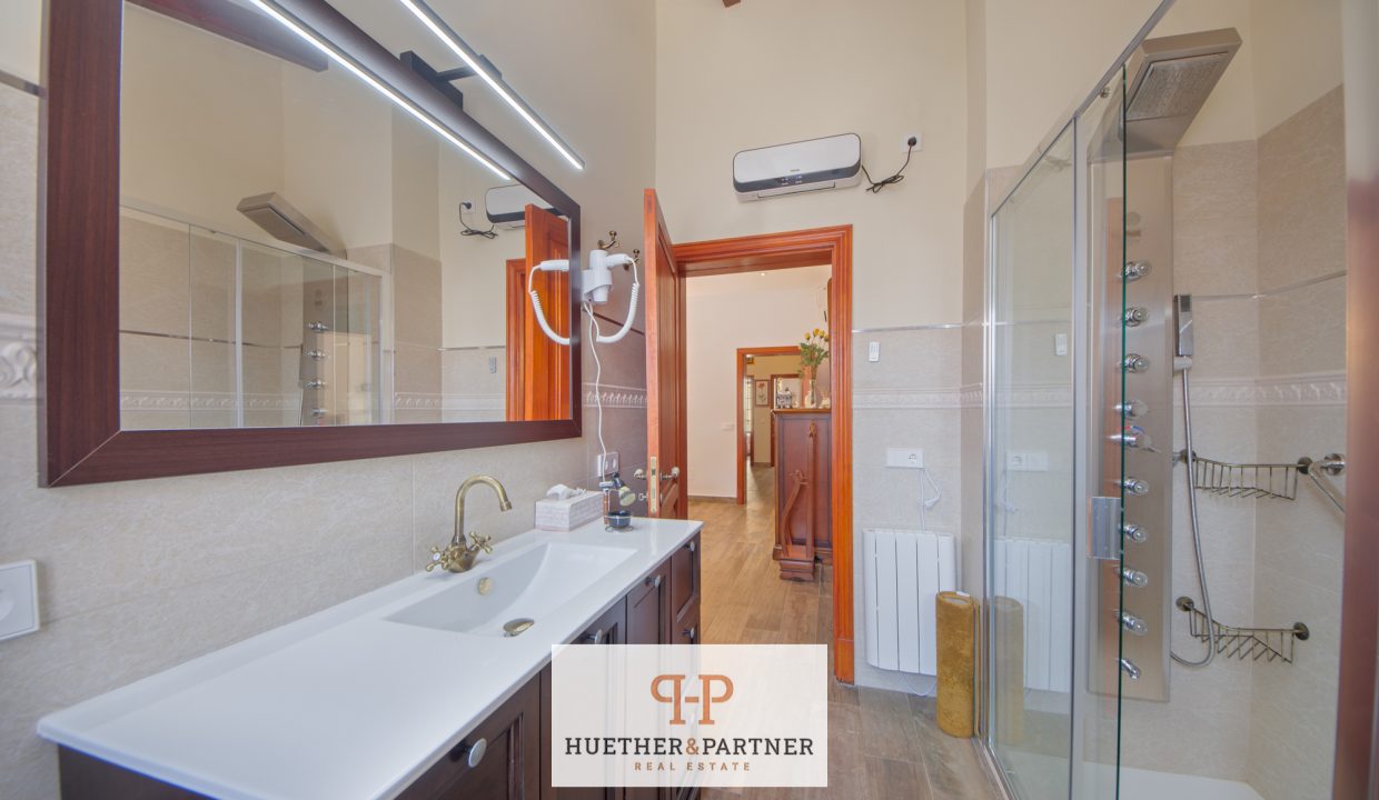 87eb80a1-2d1c-4a7f-96c9-b2092a5be15c