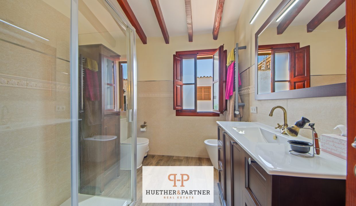 8d6bb953-f258-4f73-b889-bee76cdbde4e