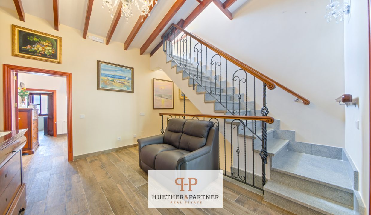 b339c65d-6640-4c74-9102-91fa2157e348