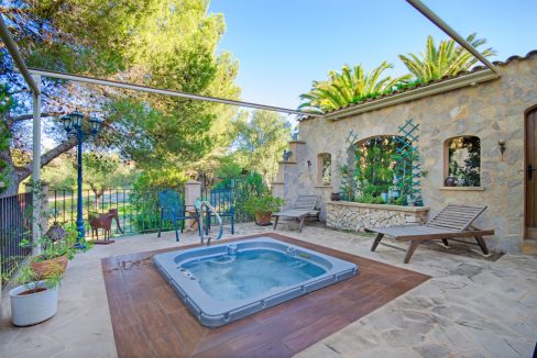 Jacuzzi
